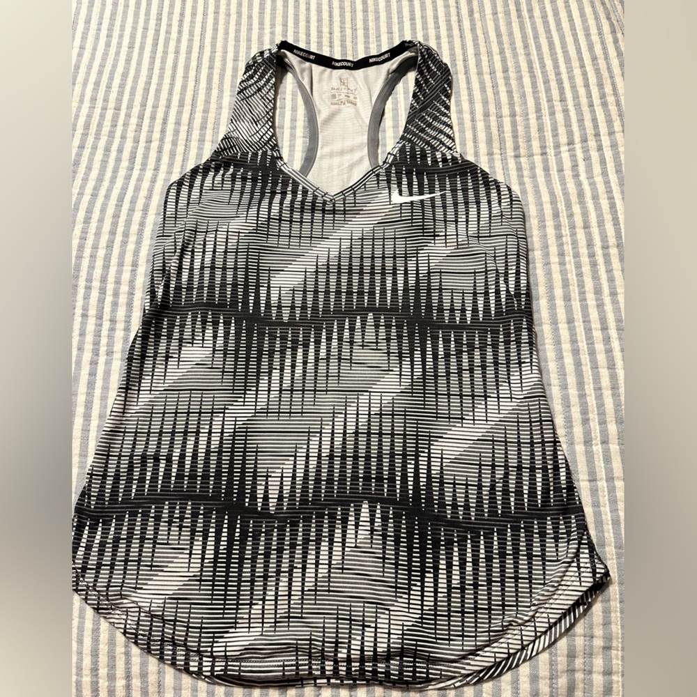 NikeCourt Dri-FIT Tennis Tank Top‎ Womens XS Black White Geometric Racerback